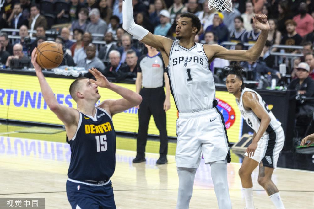 场的一道屏 场的一道屏